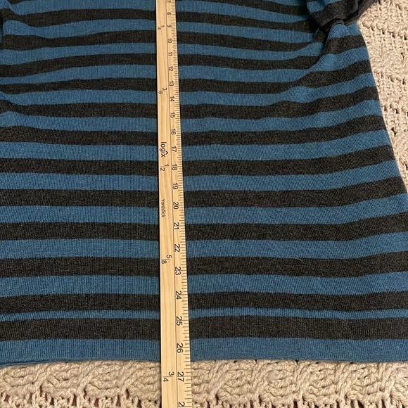 Perry Ellis V-Neck Merino Wool Blend Striped Sweater,Men’s Size M Blue & Black - Picture 9 of 13